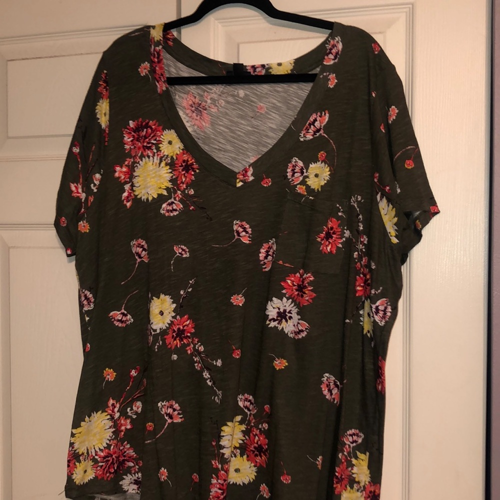 Torrid olive green floral T-shirt